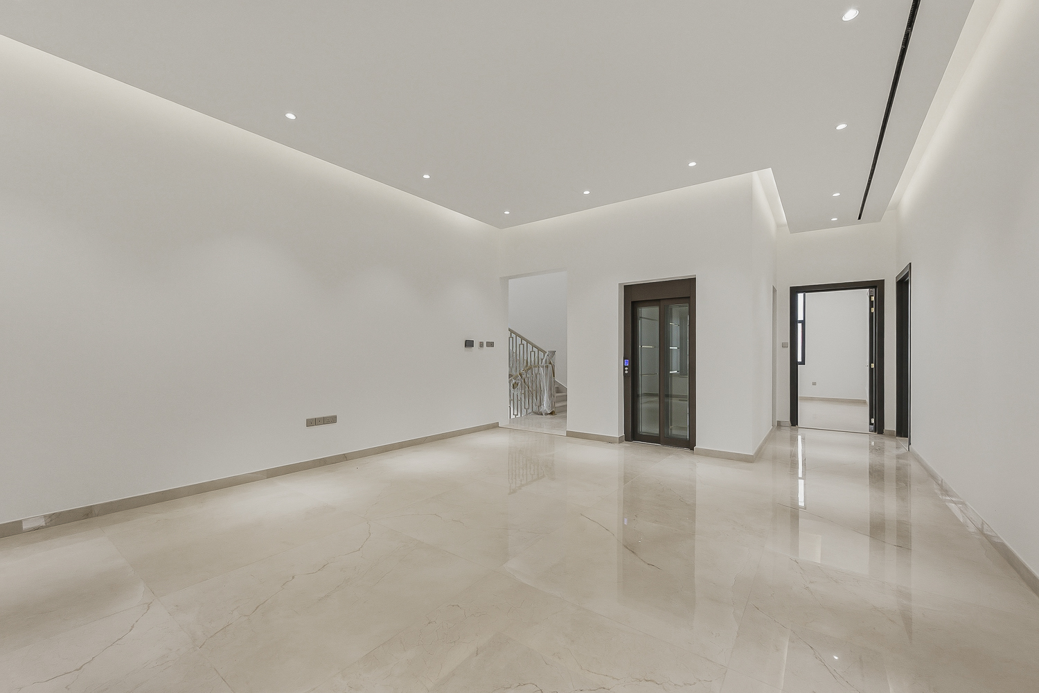 5 Bedrooms Villa in Al Khawaneej 1