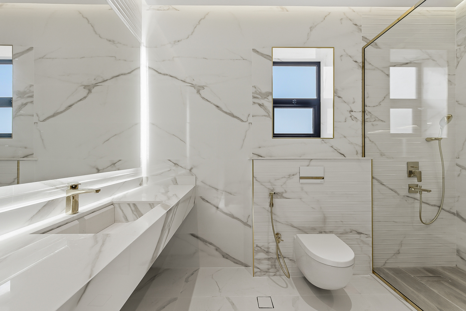 5 Bedrooms Villa in Al Khawaneej 1