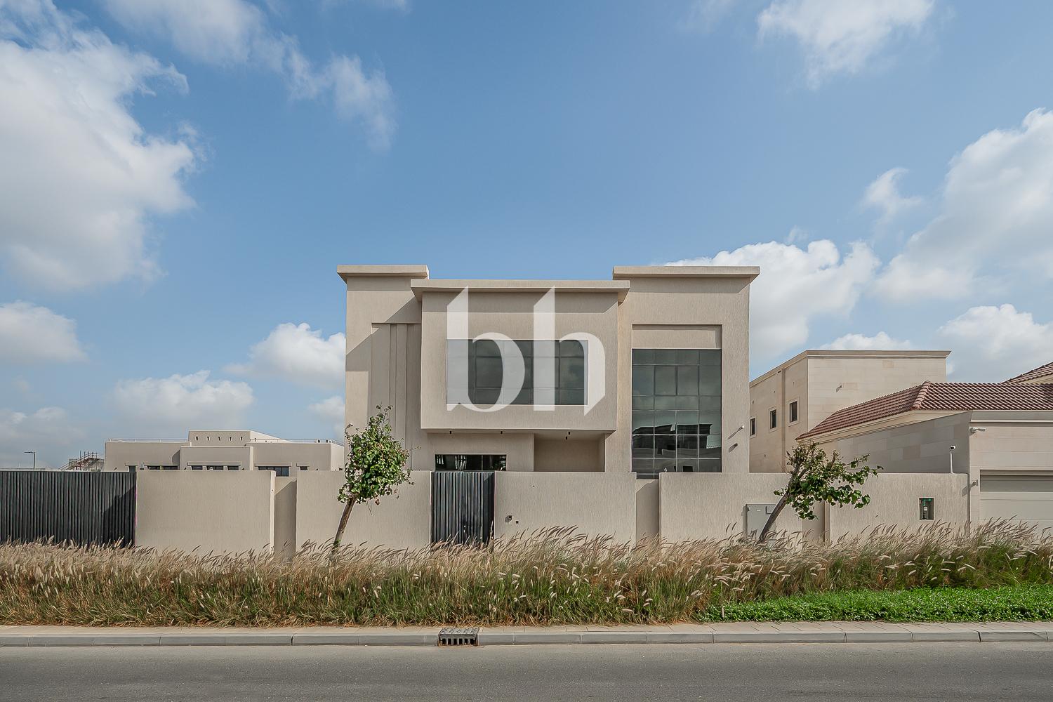 BRAND NEW 5BR VILLA | MAJLIS | LIFT