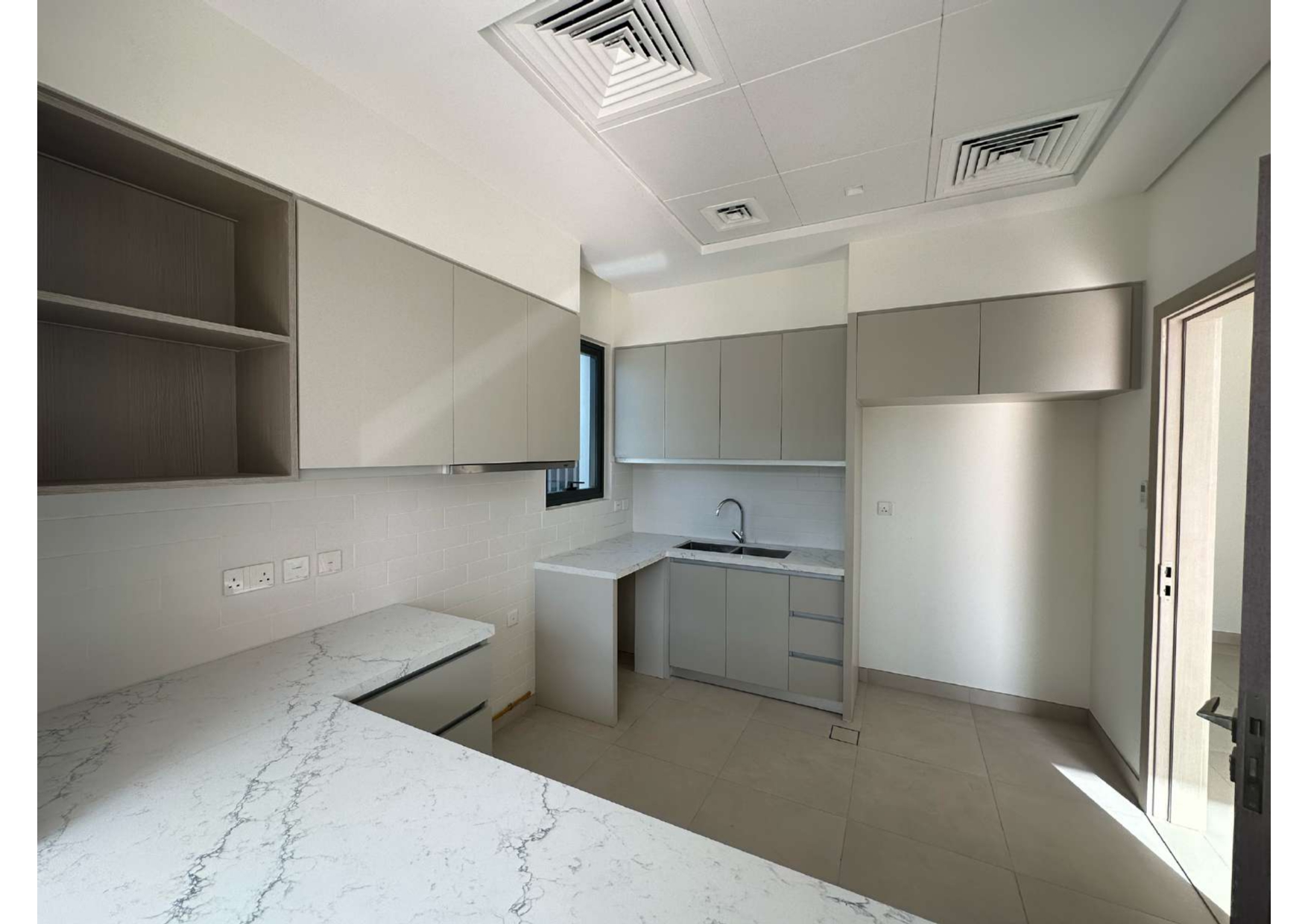 3 Bedrooms Townhouse in Murooj Al Furjan East