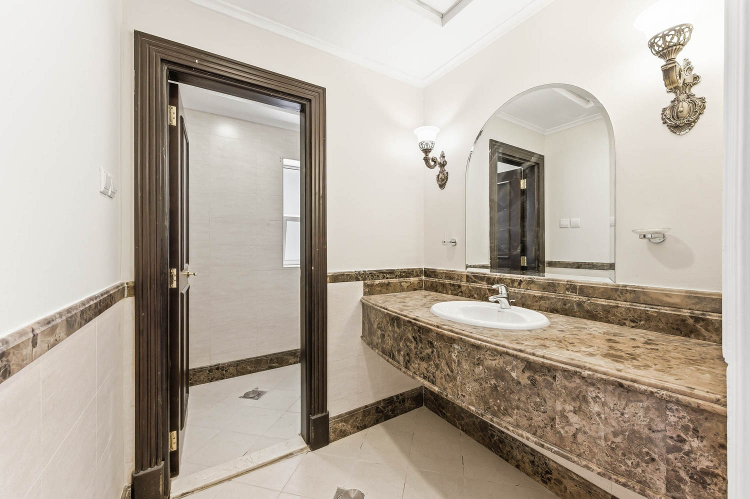 5 Bedrooms Villa in Al Barsha 3 Villas