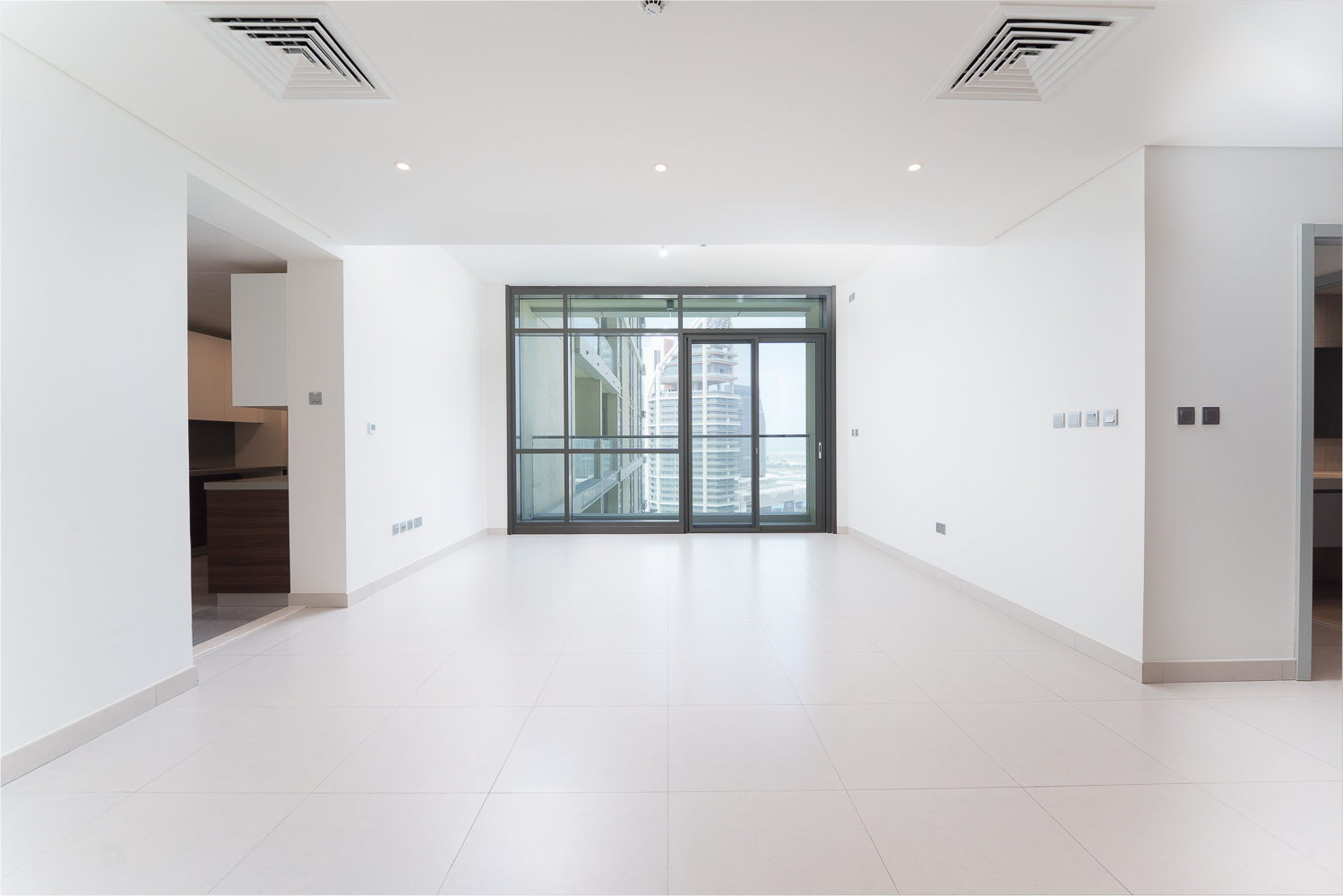 2 Bedrooms Apartment in Canal Residence