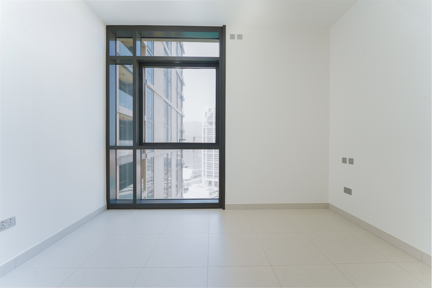 2 Bedrooms Apartment in Canal Residence