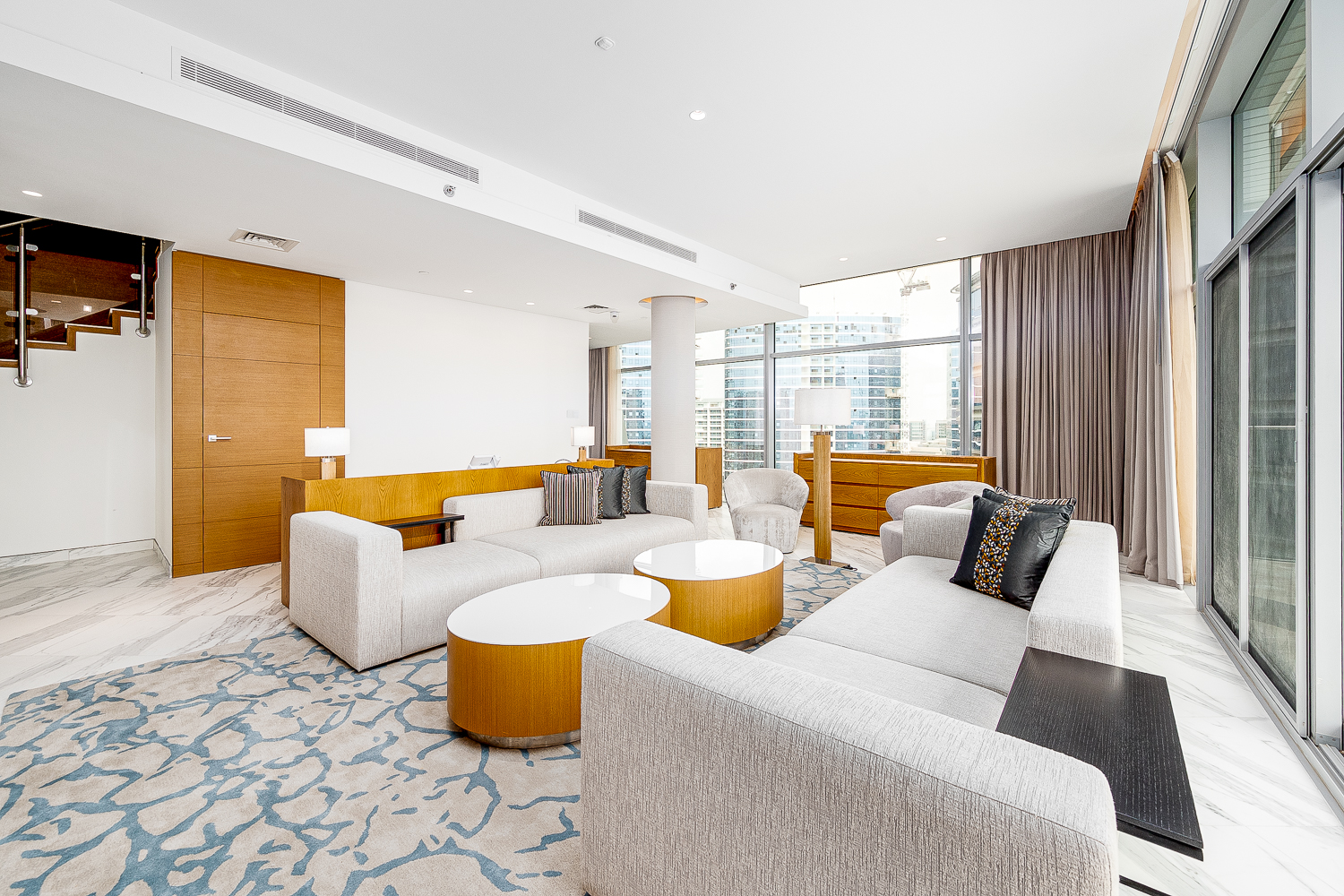 3 Bedrooms Hotel Apartment in Marriott Marquis Dubai