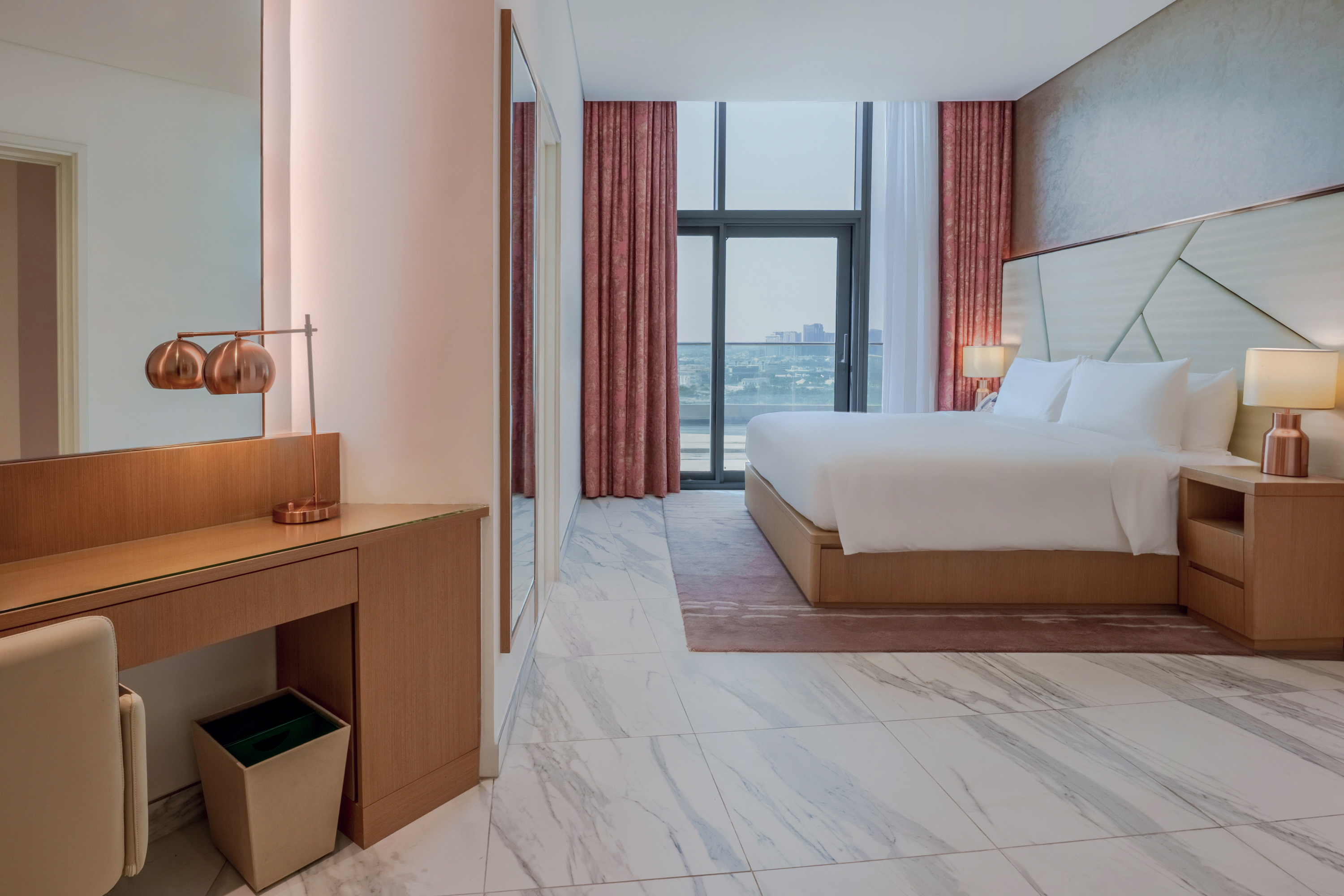 3 Bedrooms Hotel Apartment in Hilton Dubai Creek Hotel & Residences