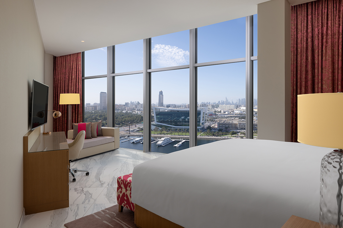 3 Bedrooms Hotel Apartment in Hilton Dubai Creek Hotel & Residences