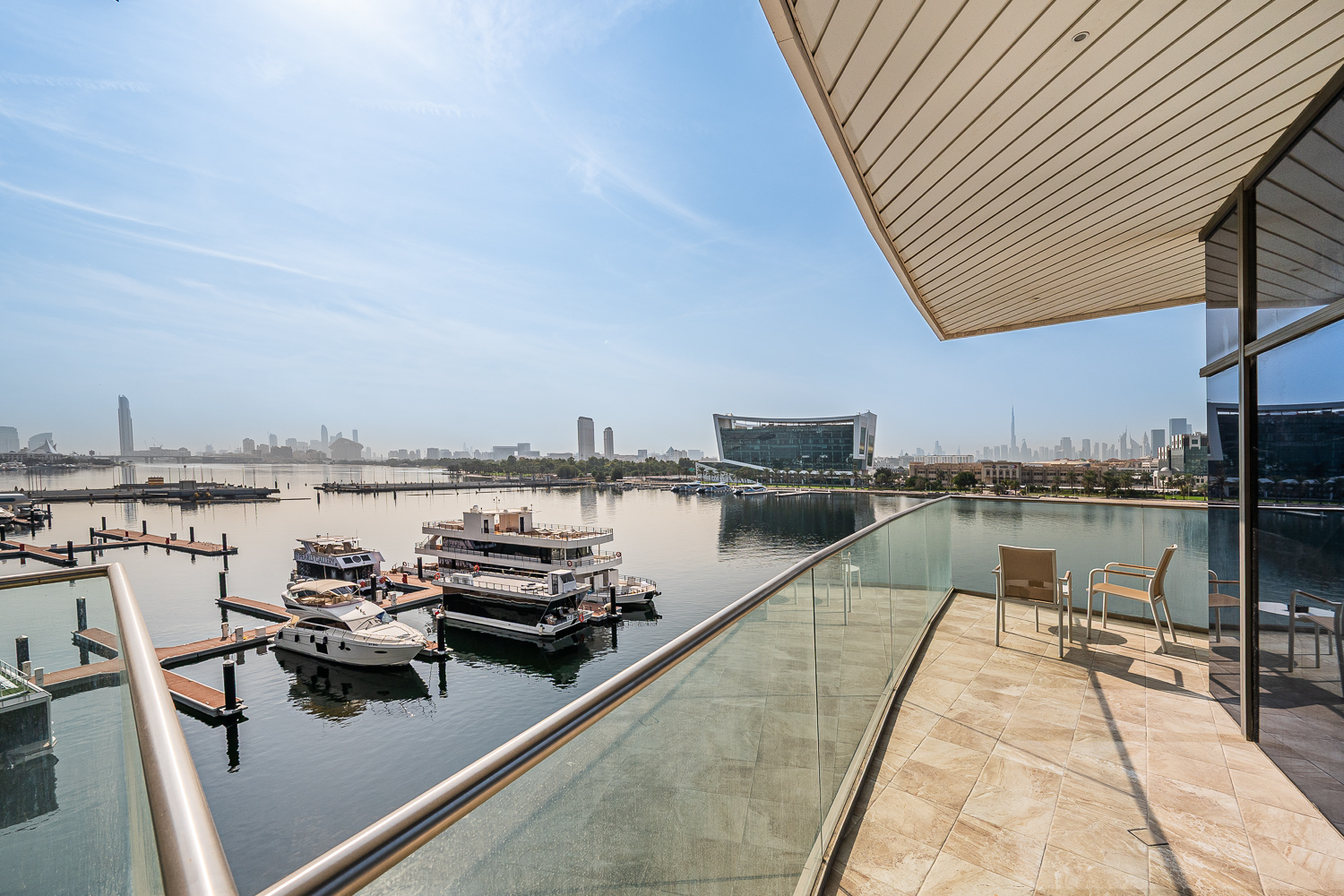 2 Bedrooms Hotel Apartment in Hilton Dubai Creek Hotel & Residences