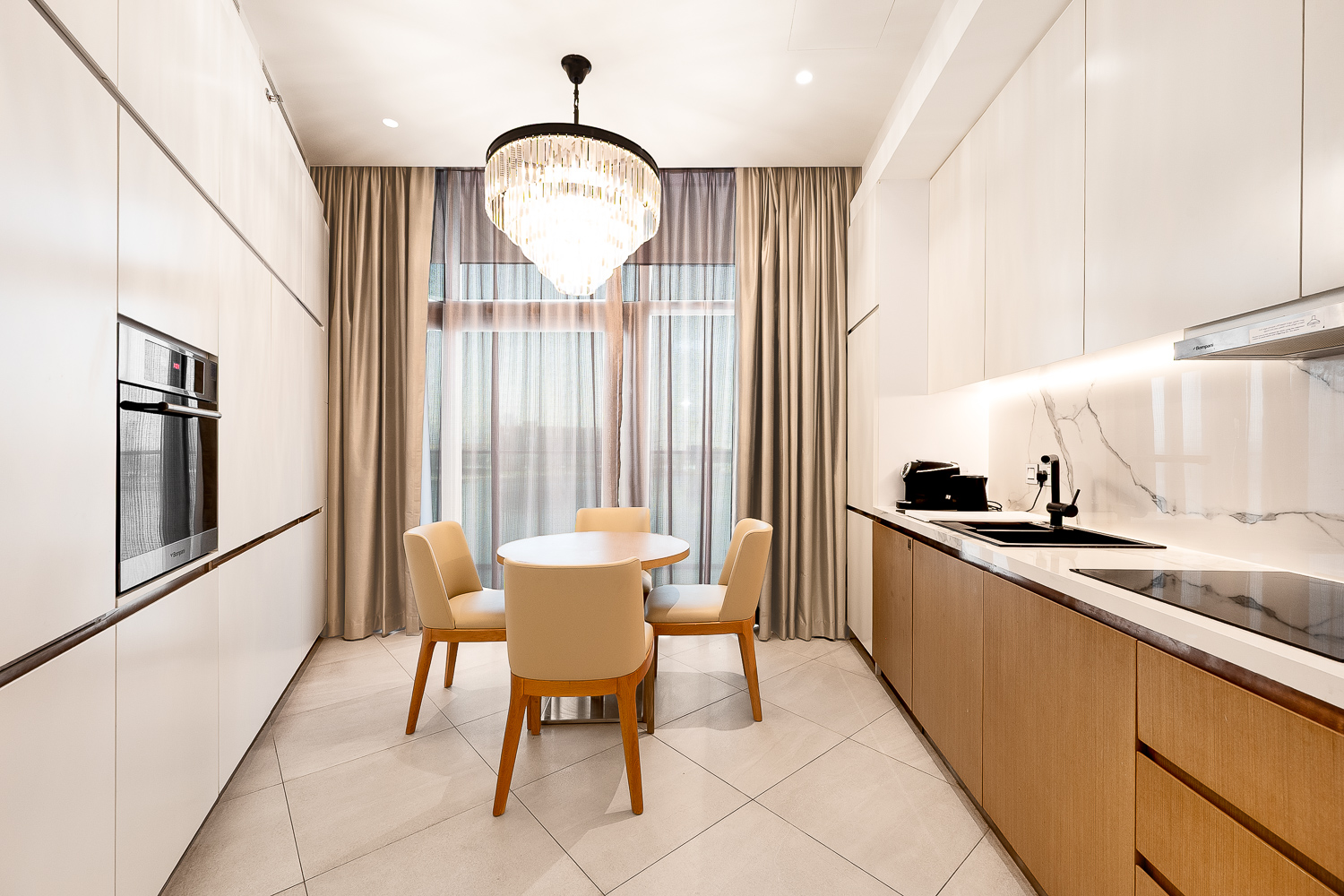 2 Bedrooms Hotel Apartment in Hilton Dubai Creek Hotel & Residences