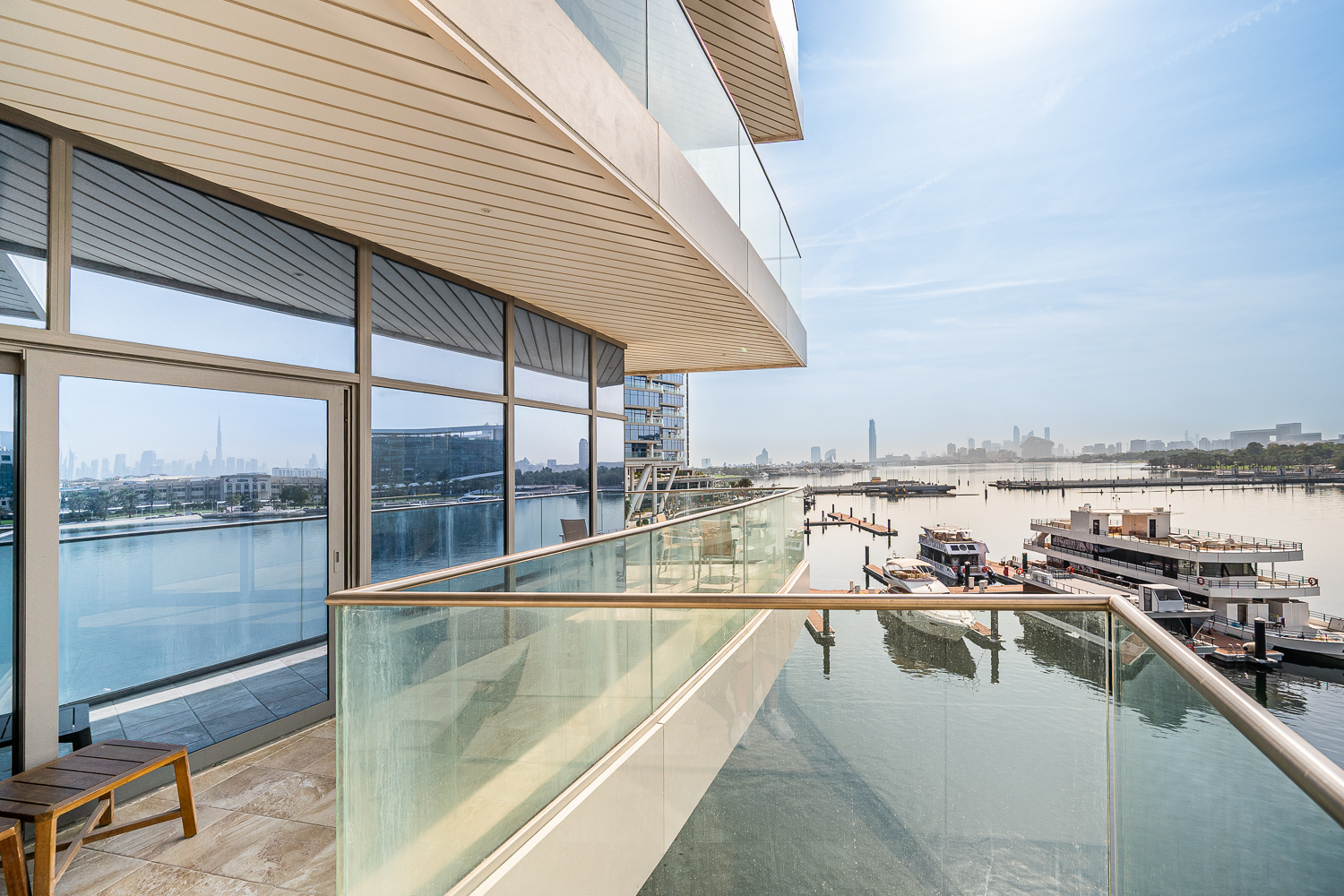 2 Bedrooms Hotel Apartment in Hilton Dubai Creek Hotel & Residences