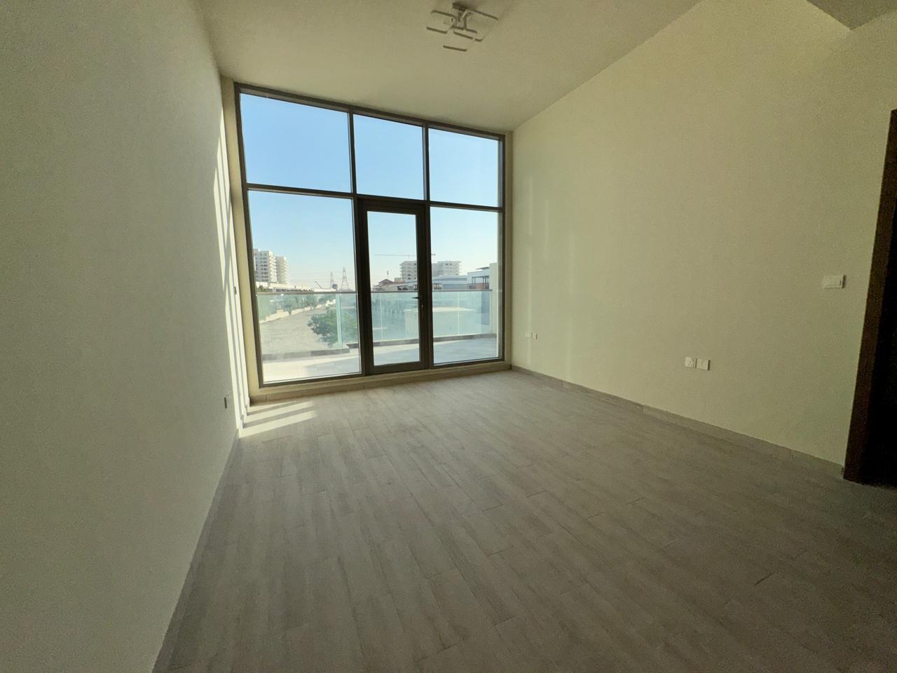 4 Bedrooms Townhouse in Murano Townhouses