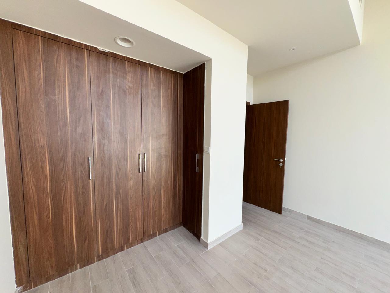 4 Bedrooms Townhouse in Murano Townhouses