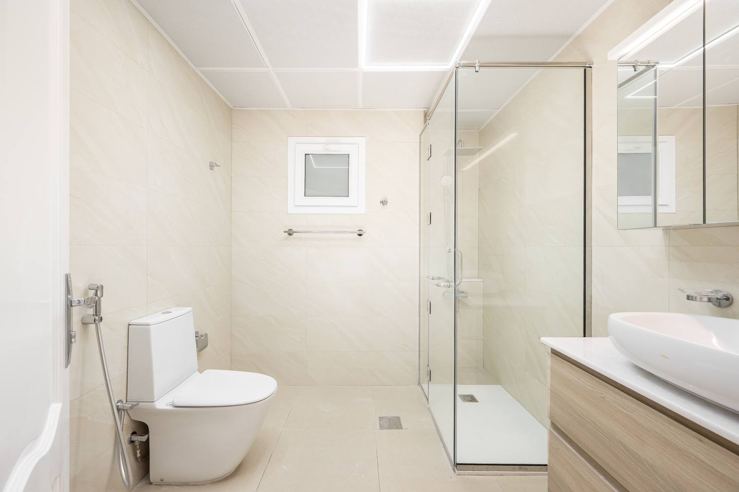 5 Bedrooms Villa in Umm Suqeim 2 Villas