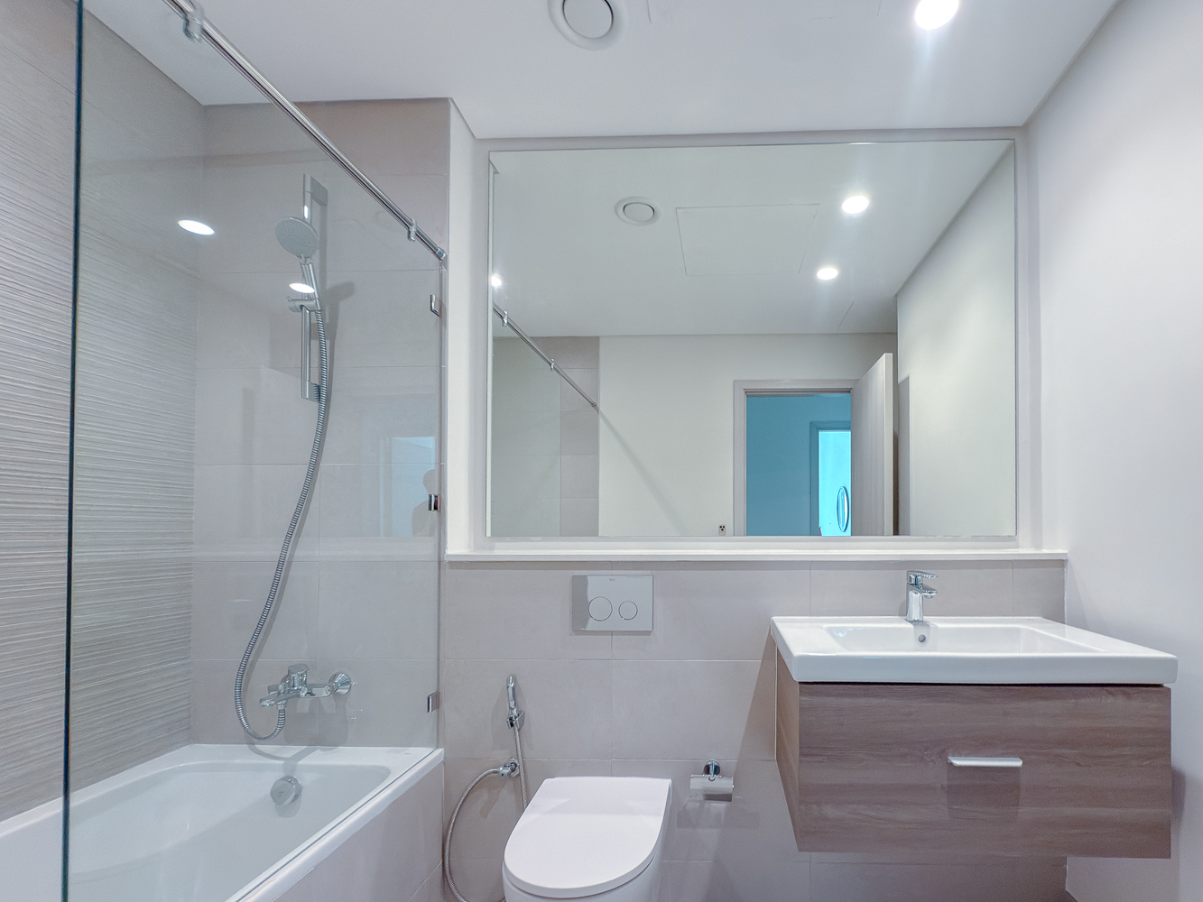 1 Bedroom Apartment in Aparments 2