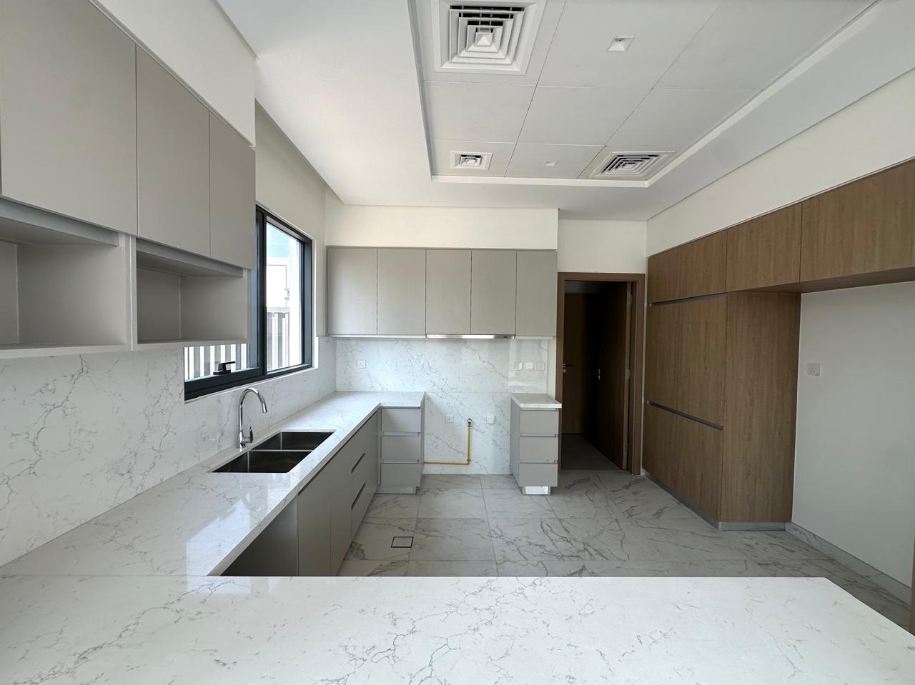 4 Bedrooms Villa in Murooj Al Furjan East