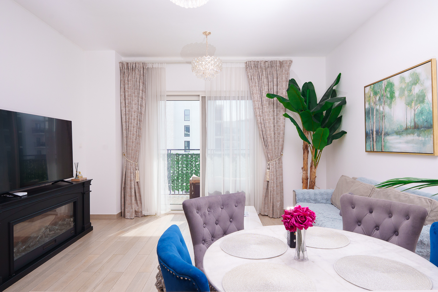 2 Bedrooms Apartment in Waters Edge