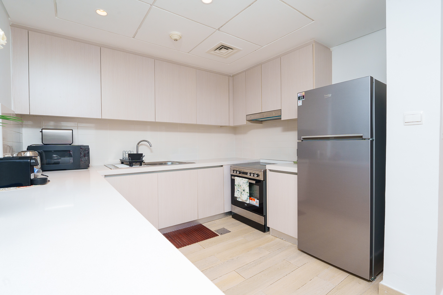 2 Bedrooms Apartment in Waters Edge