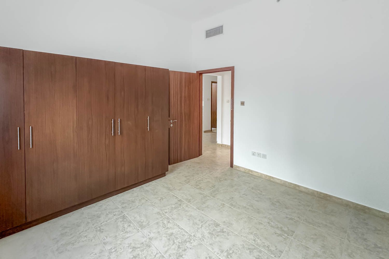 2 Bedrooms Apartment in The Imperial Residence Podium