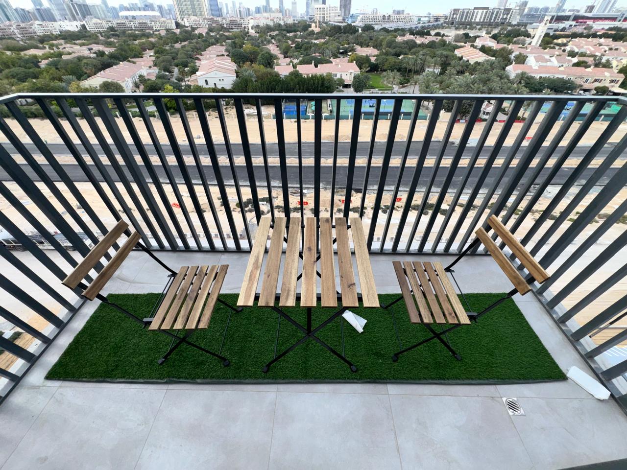  Apartment in Azizi Mirage