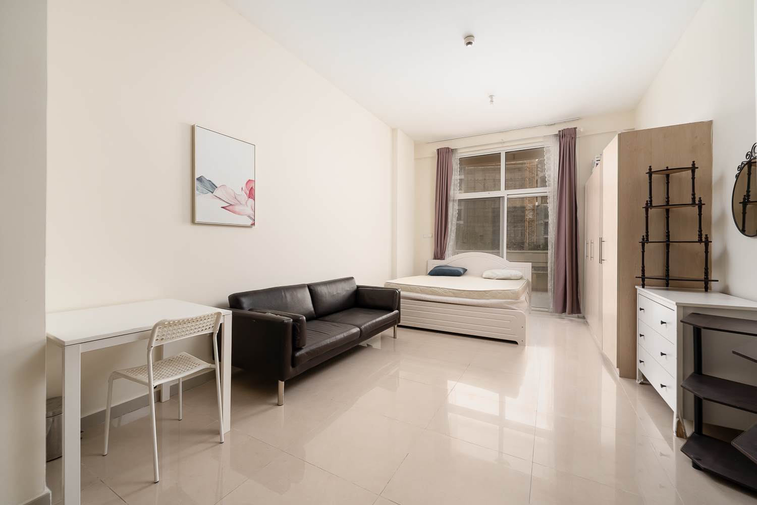  Apartment in Madison Astor