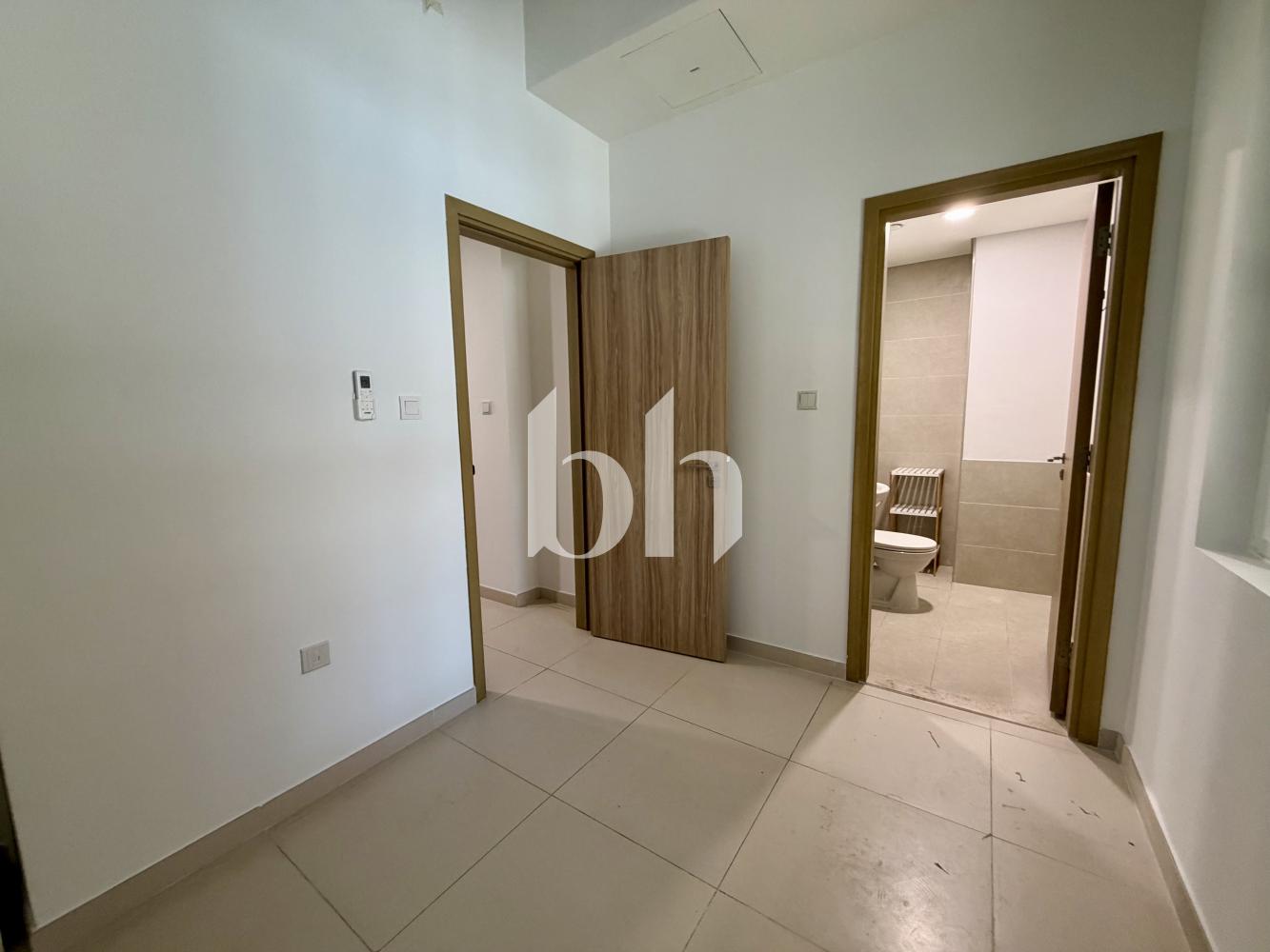 Upgraded | Fully Furnished | Single Row | Vastu