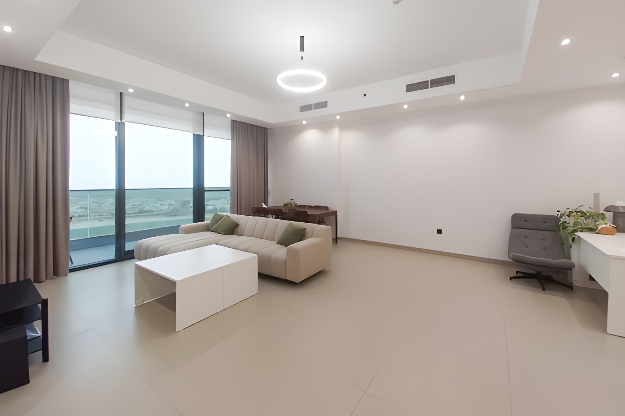 3 Bedrooms Apartment in La Plage Tower