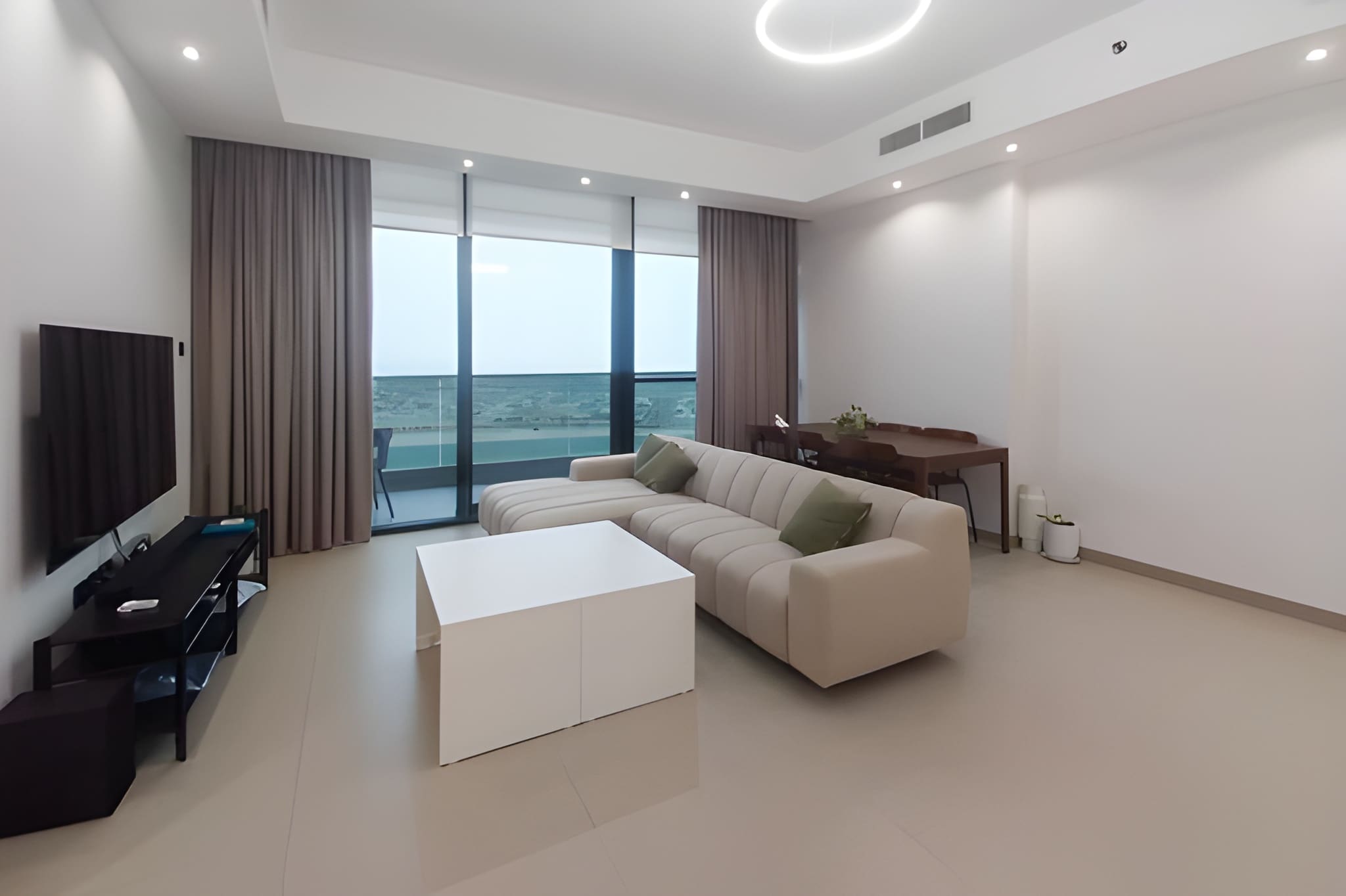 3 Bedrooms Apartment in La Plage Tower