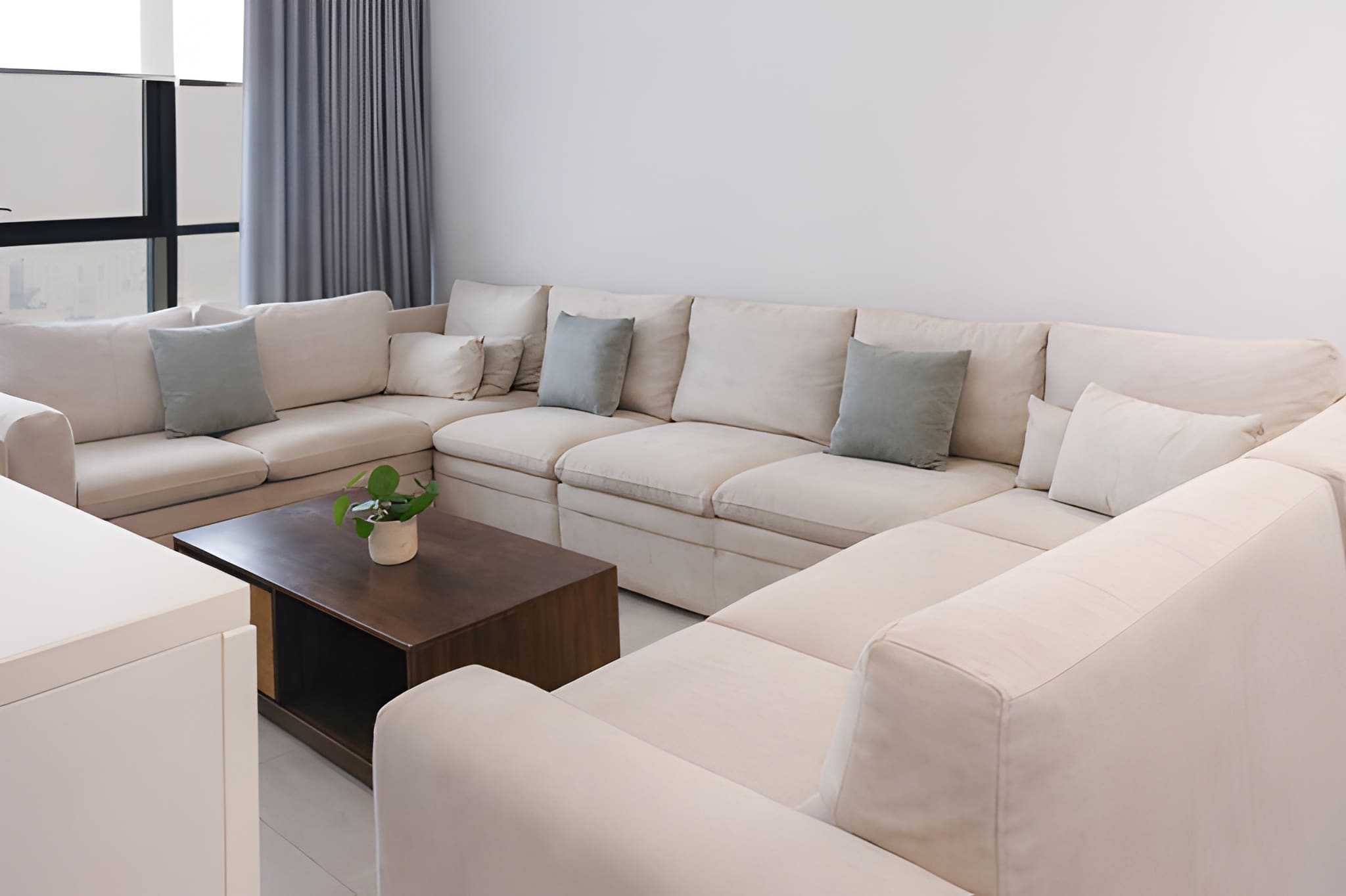 3 Bedrooms Apartment in La Plage Tower