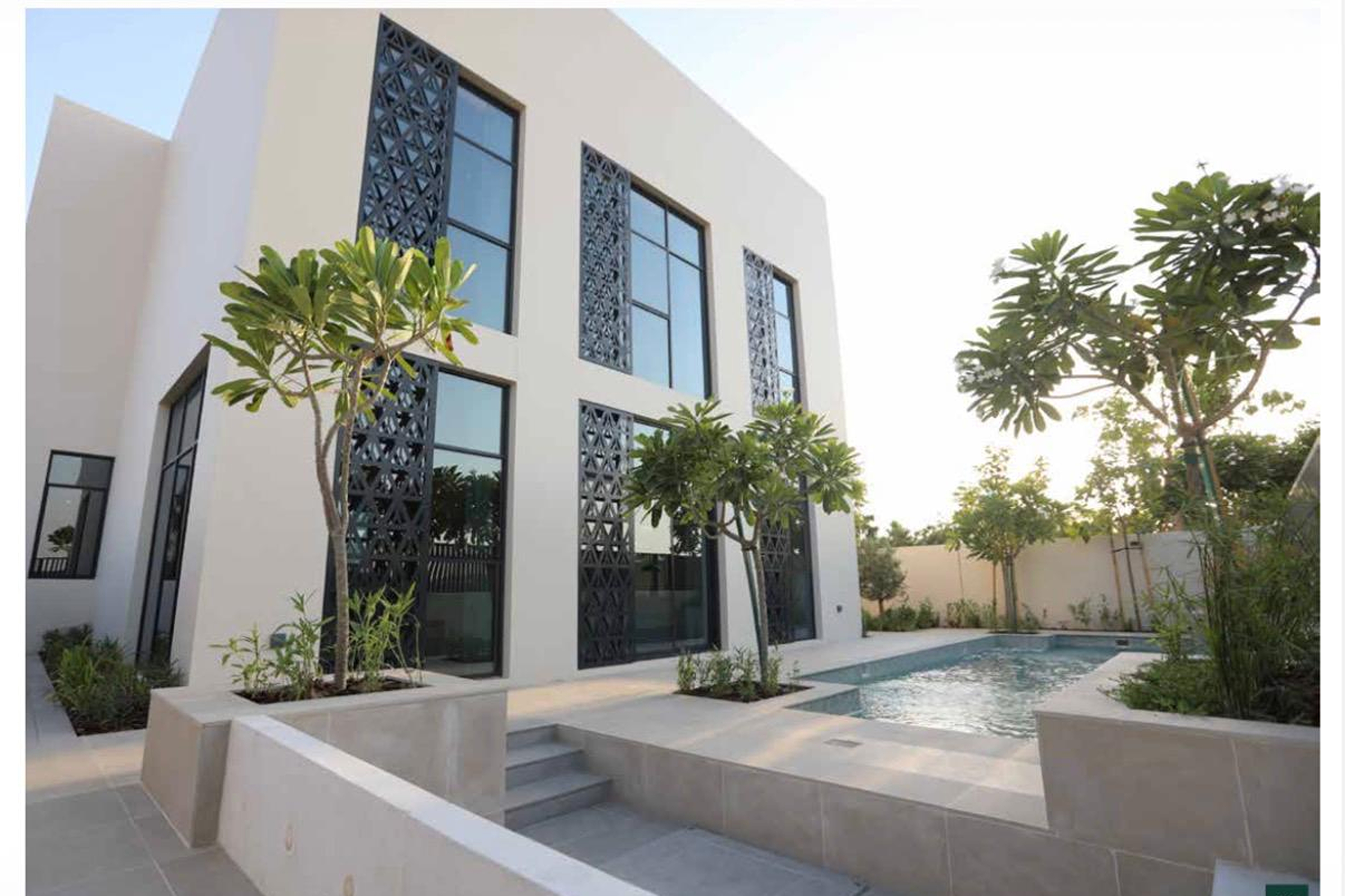 3 Bedrooms Townhouse in Hayyan