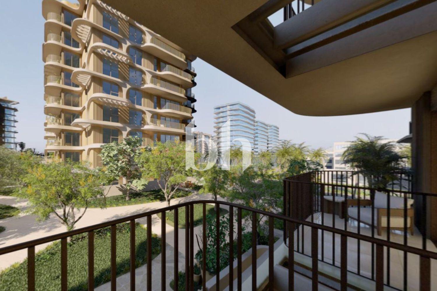 Lively | Selling at OP | Bright and Prime Views