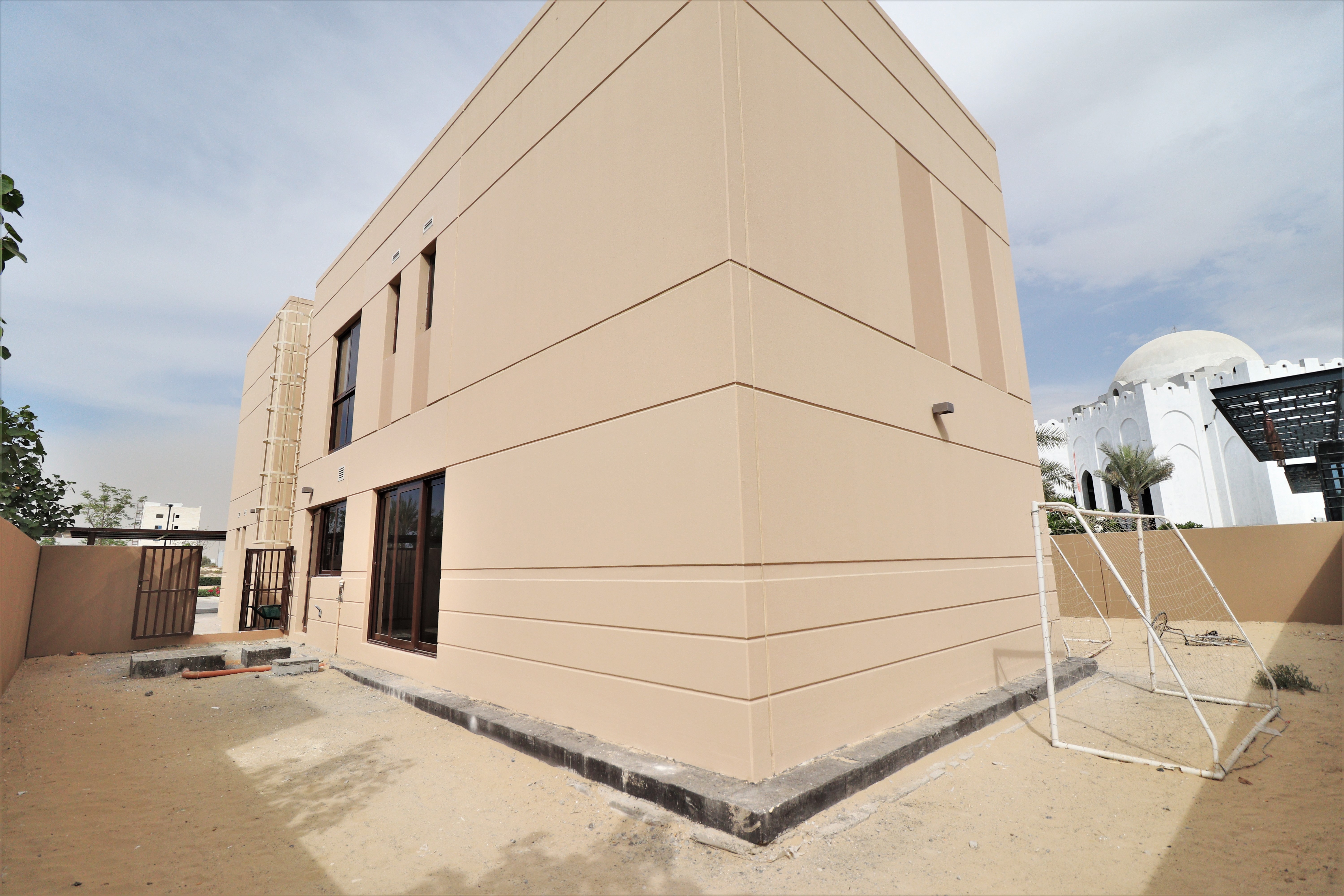 5 Bedrooms Villa in Al Zahia 2