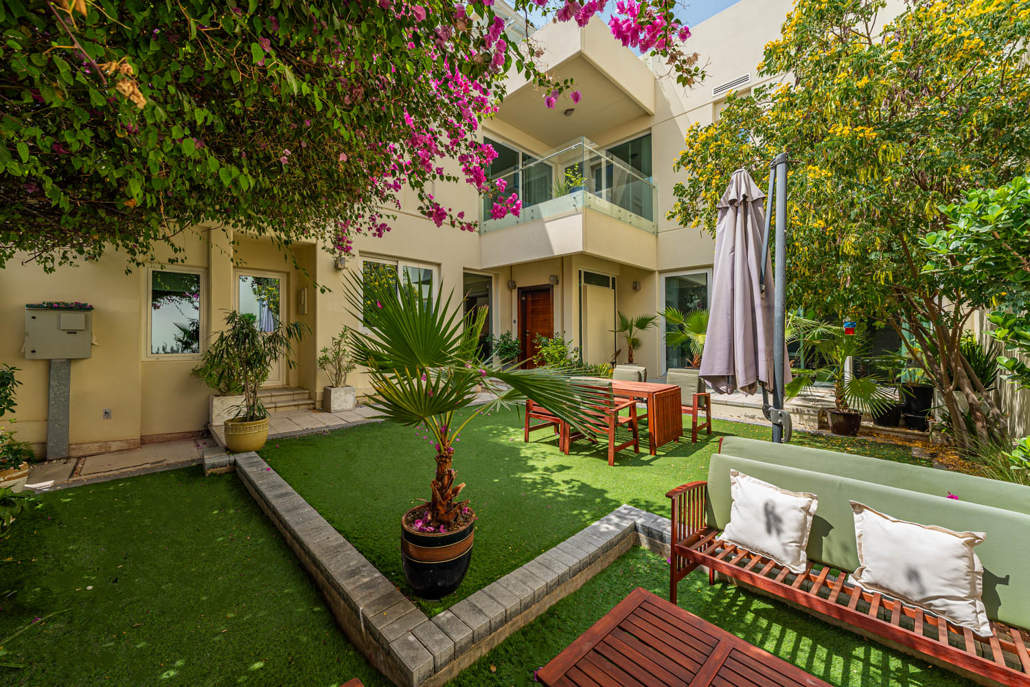 3 Bedrooms Villa in Cluster 1
