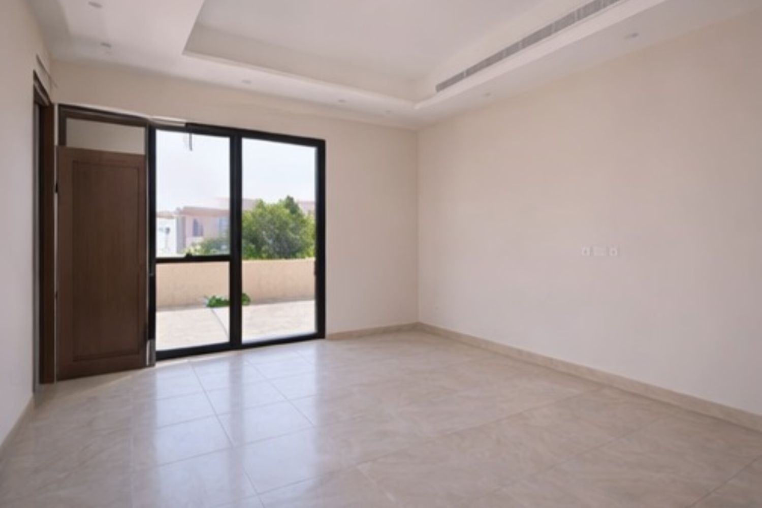 5 Bedrooms Villa in Alreeman