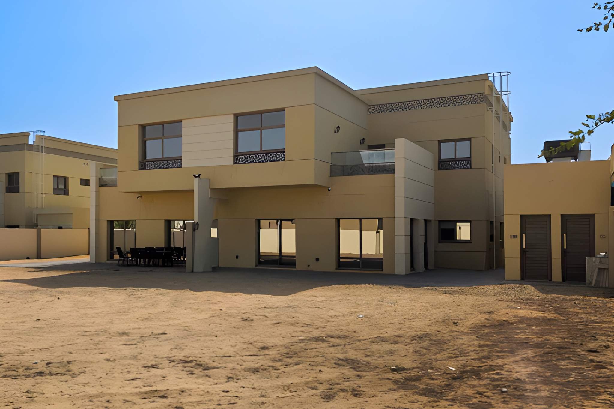 10 Bedrooms Villa in Sharjah Garden City