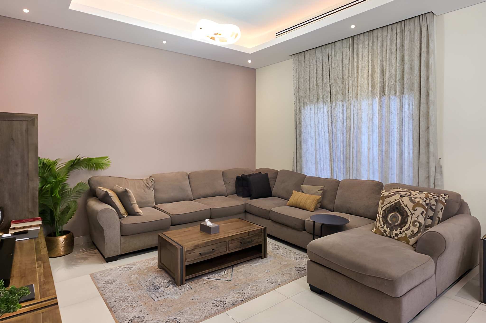 10 Bedrooms Villa in Sharjah Garden City