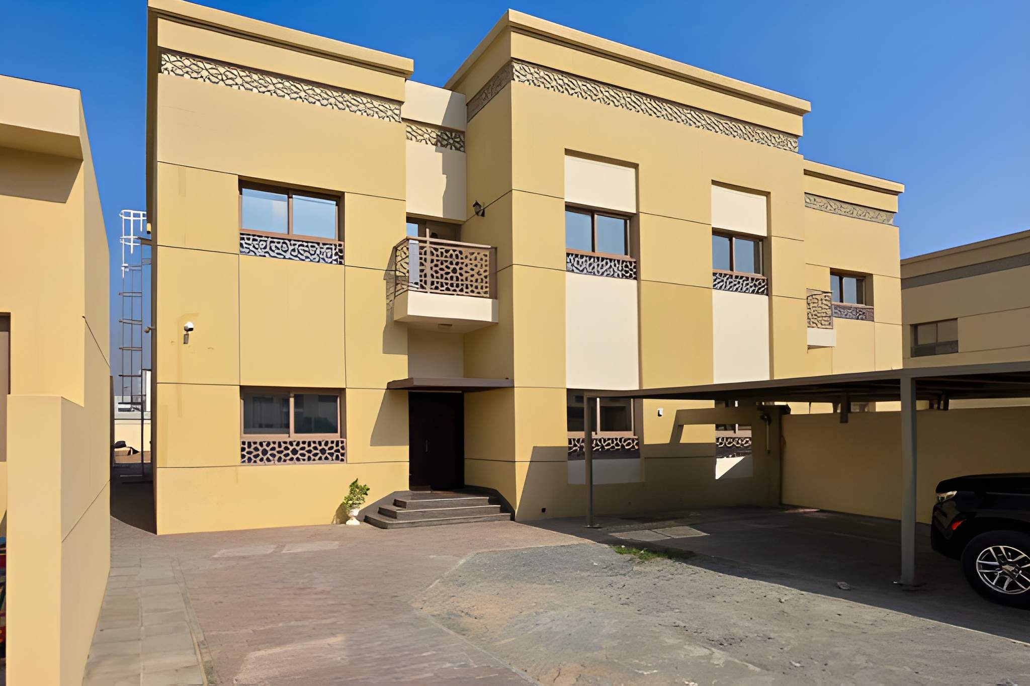 10 Bedrooms Villa in Sharjah Garden City