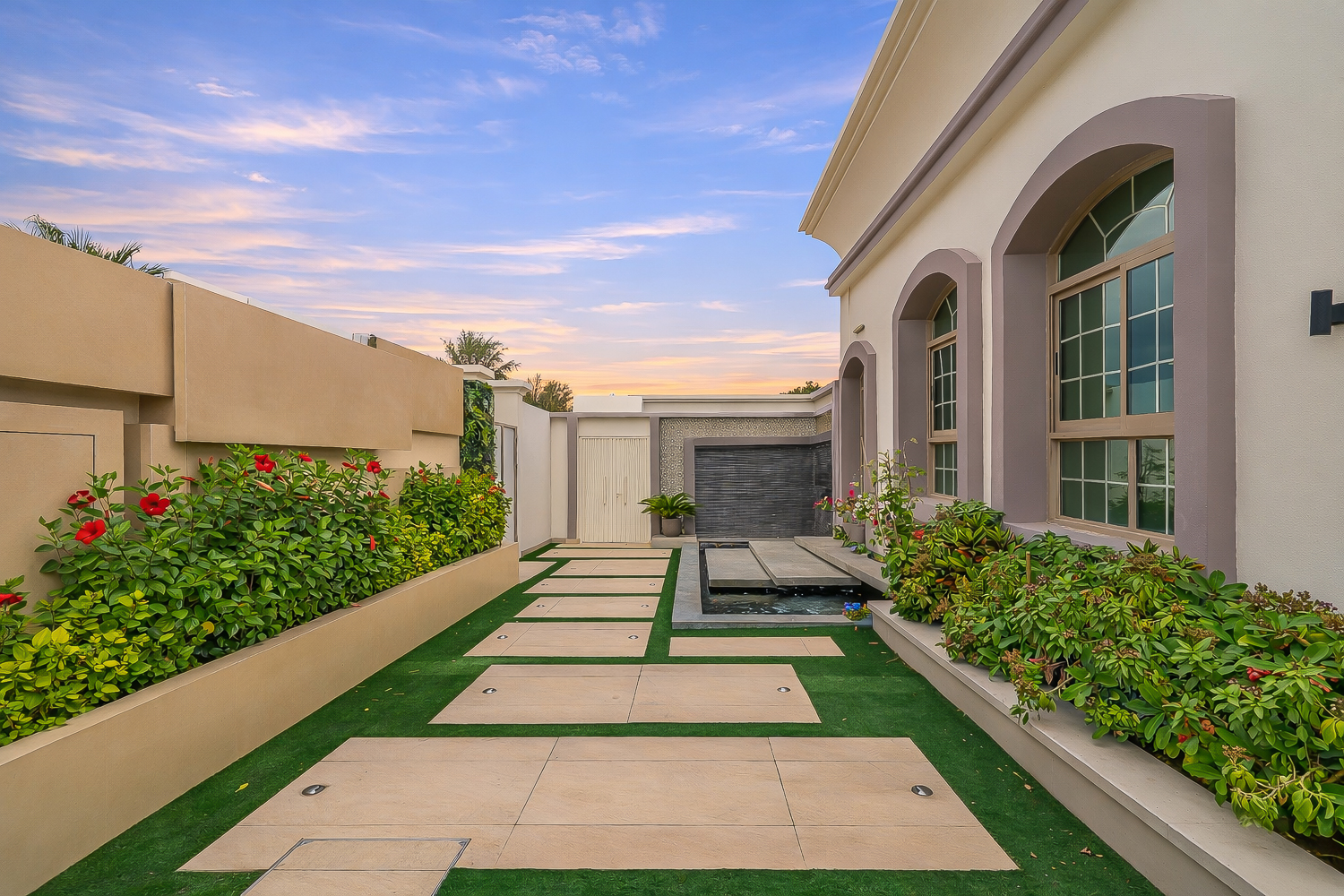 4 Bedrooms Villa in Al Khawaneej 1