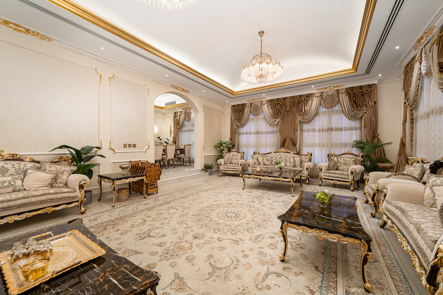 4 Bedrooms Villa in Al Khawaneej 1