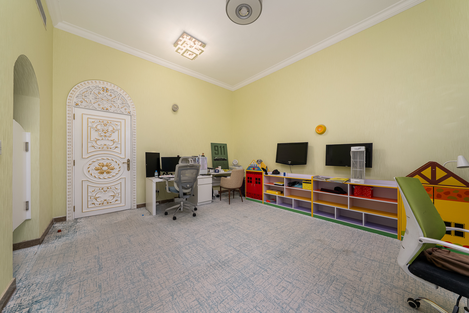 4 Bedrooms Villa in Al Khawaneej 1