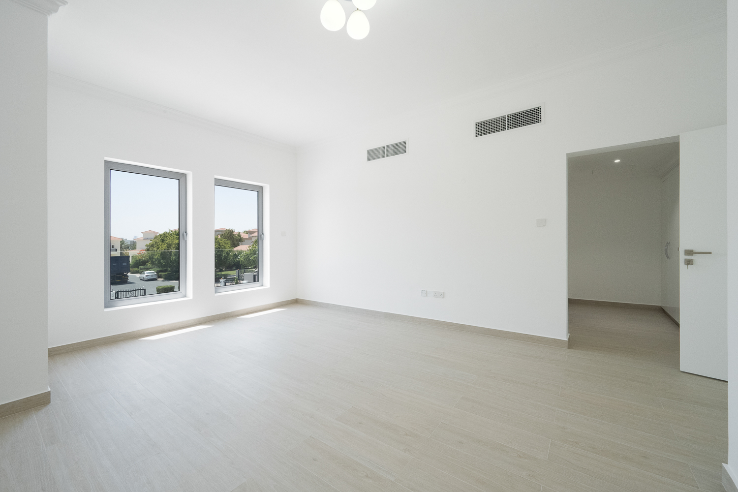 5 Bedrooms Villa in Master View