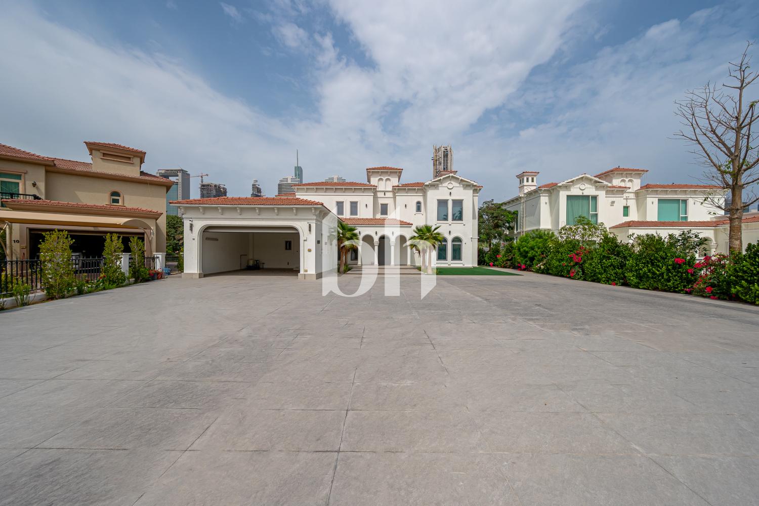 Exclusive | Masterview | Skyline view | Upgraded