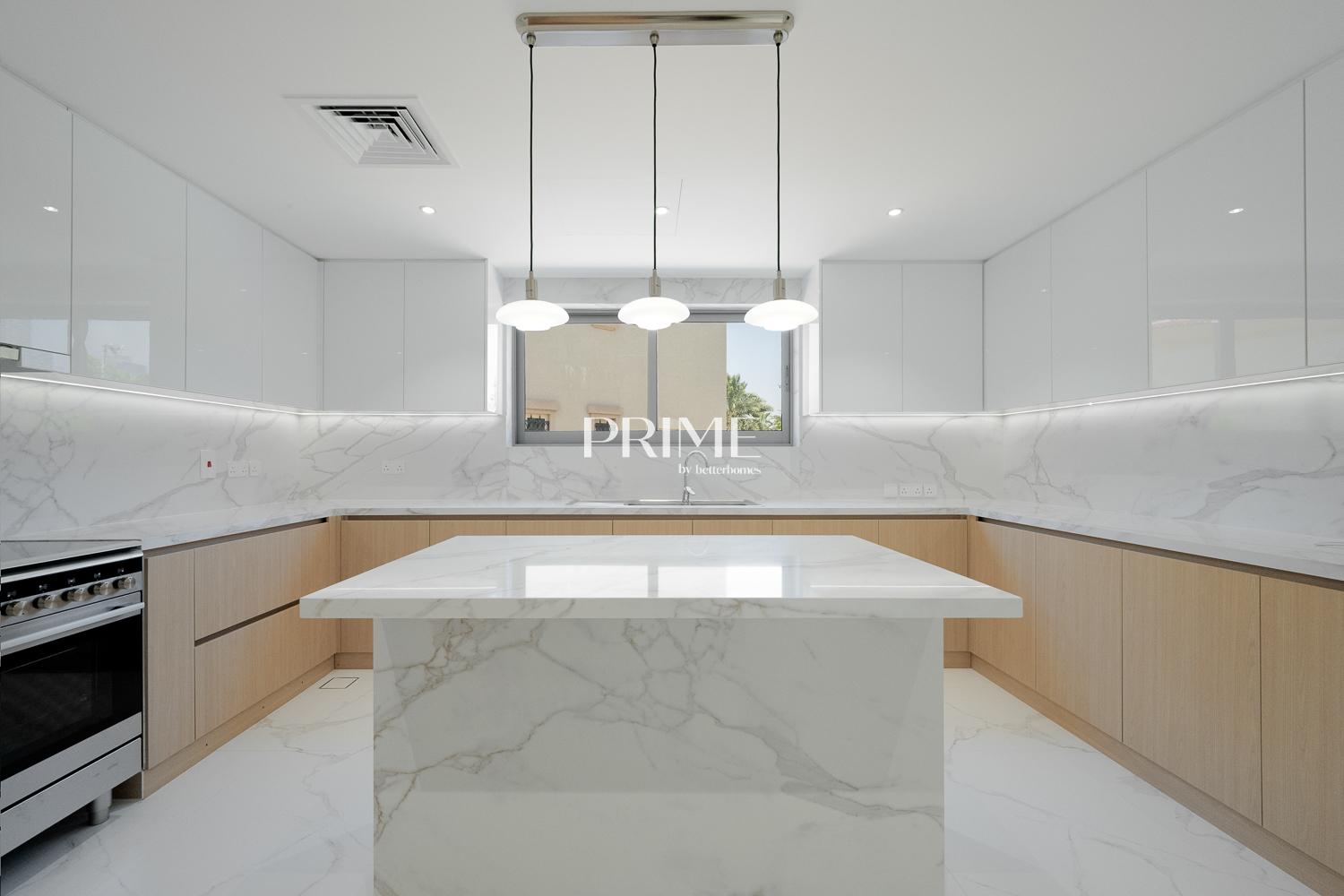 5 Bedrooms Villa in Master View