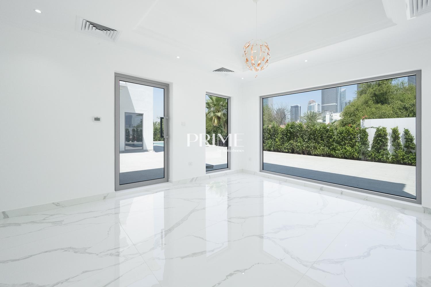 5 Bedrooms Villa in Master View