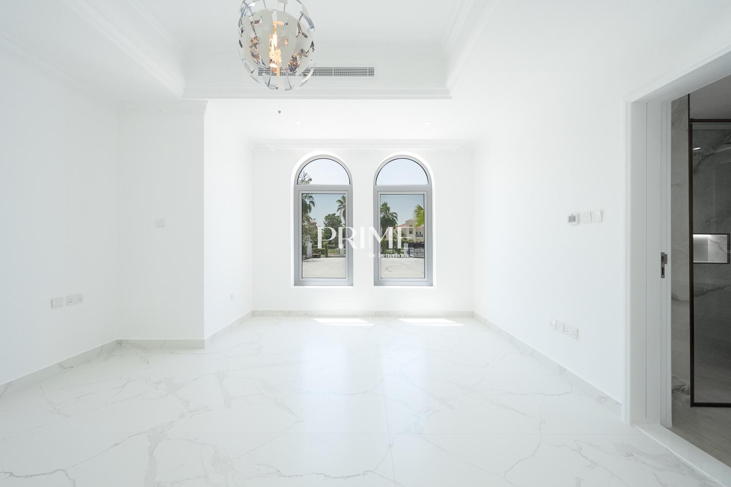 5 Bedrooms Villa in Master View