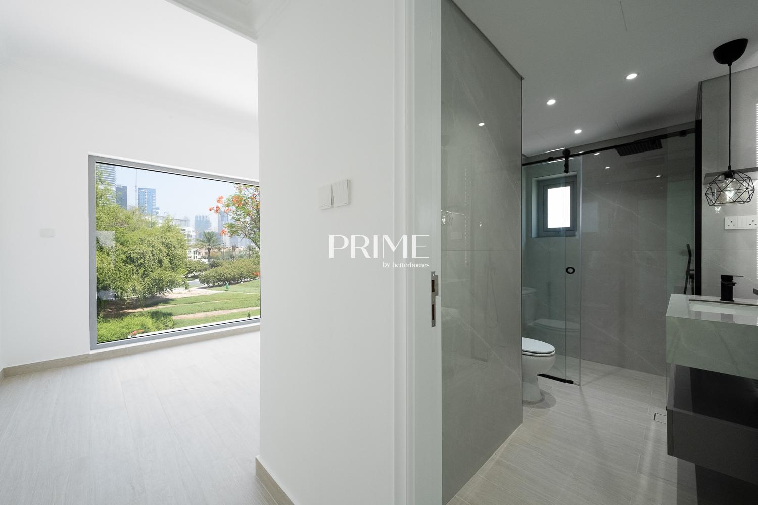 5 Bedrooms Villa in Master View