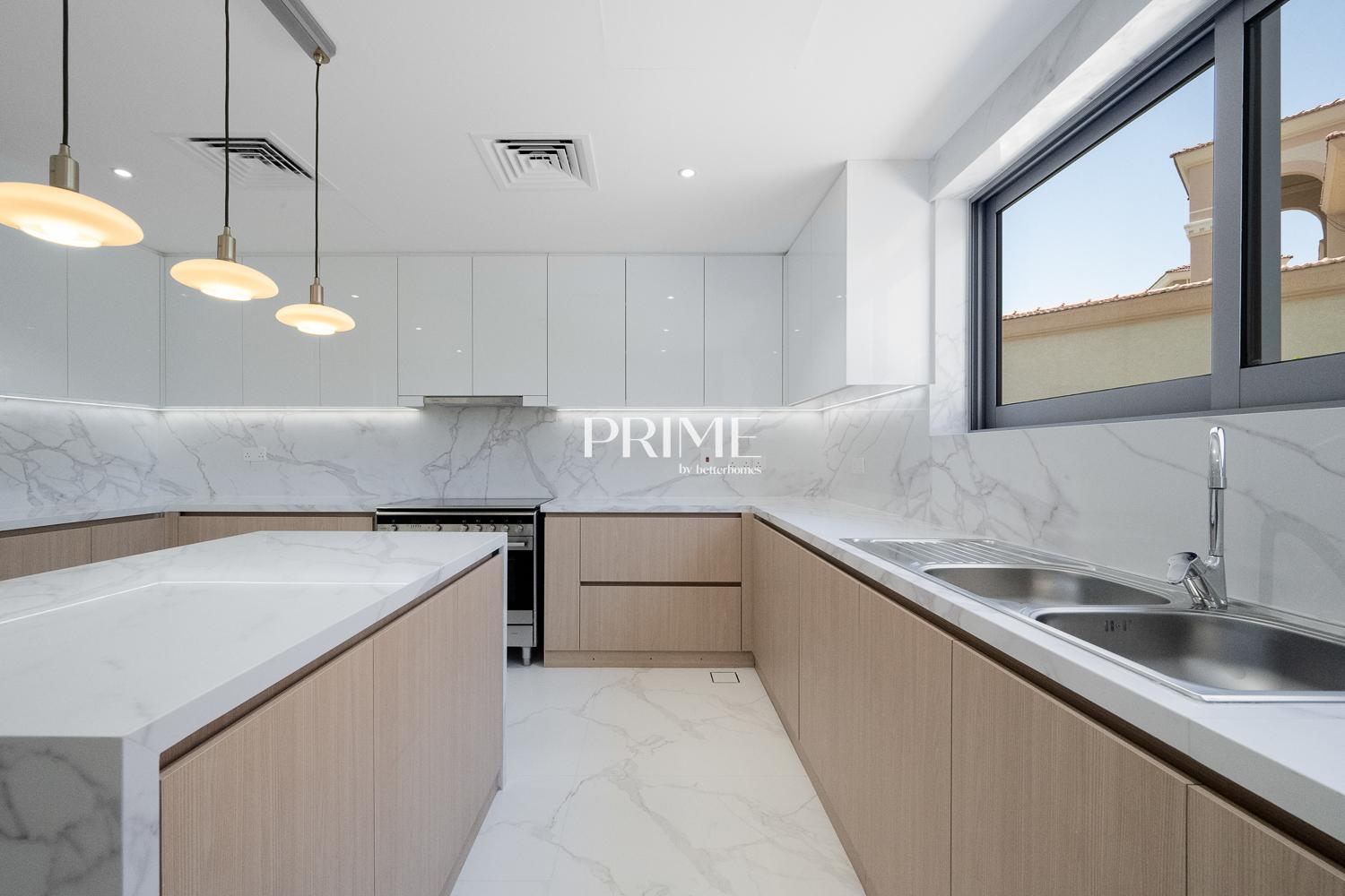 5 Bedrooms Villa in Master View