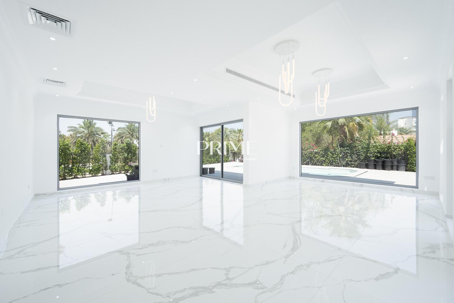 5 Bedrooms Villa in Master View