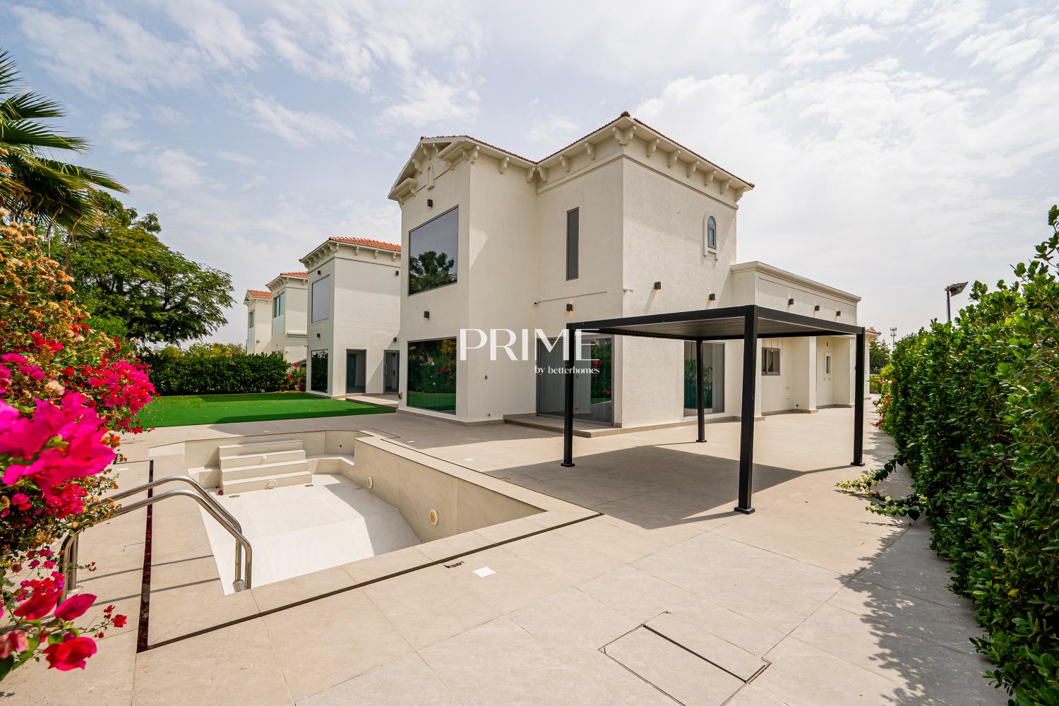 5 Bedrooms Villa in Master View