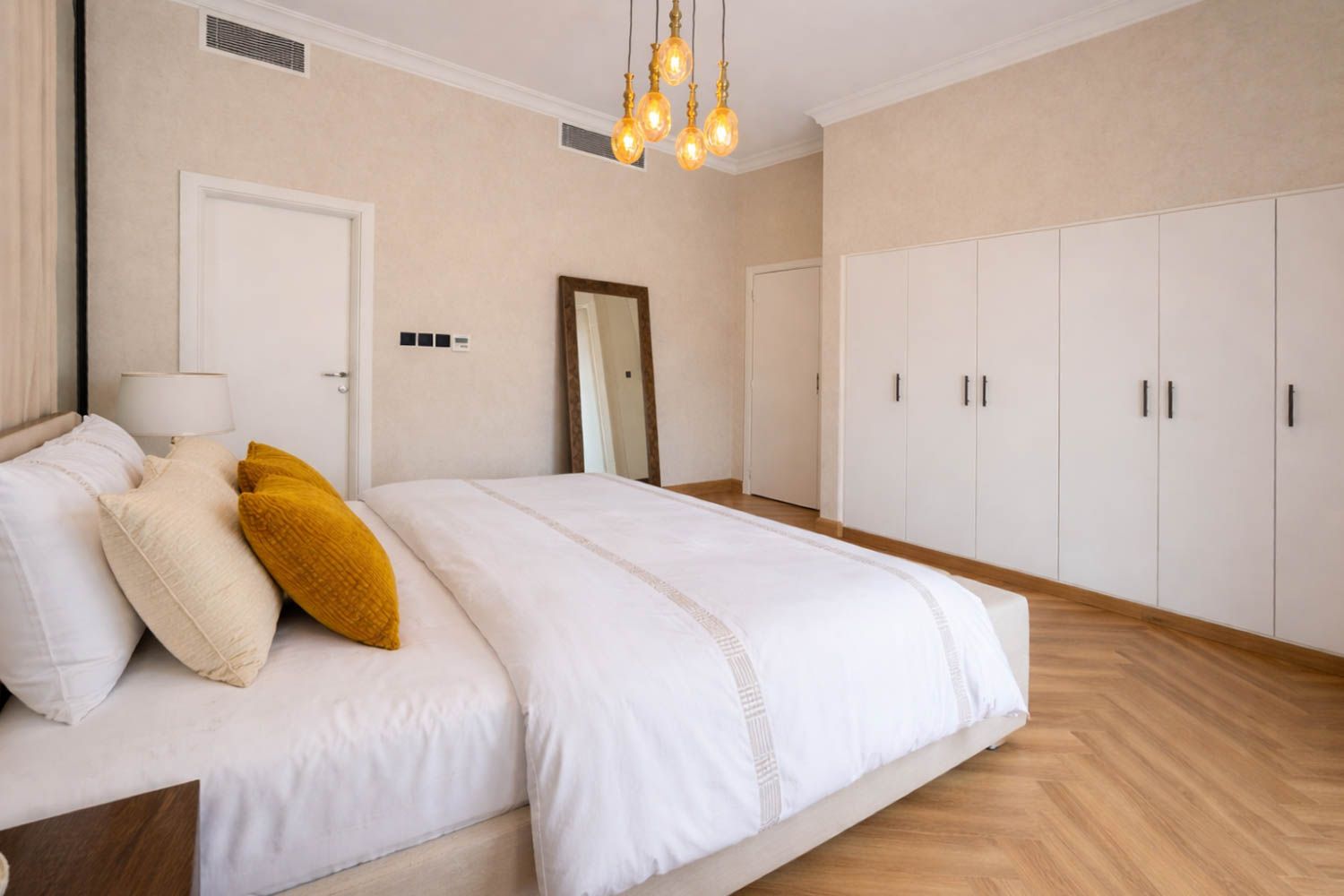 4 Bedrooms Villa in Semmer Villas