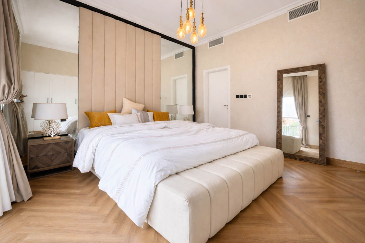 4 Bedrooms Villa in Semmer Villas