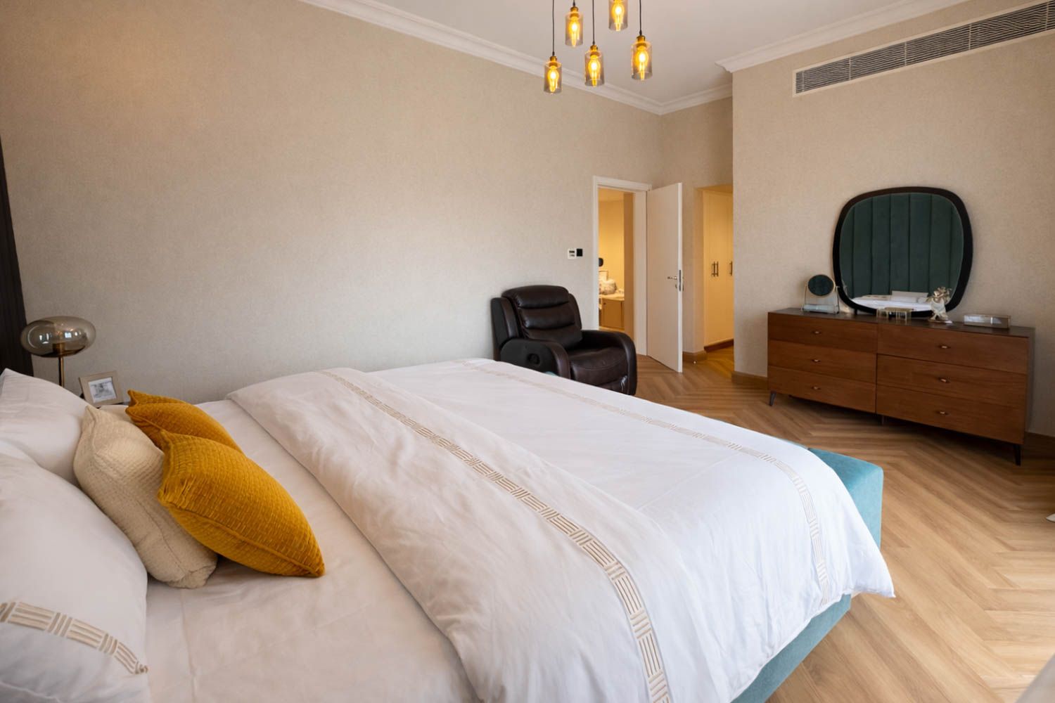 4 Bedrooms Villa in Semmer Villas